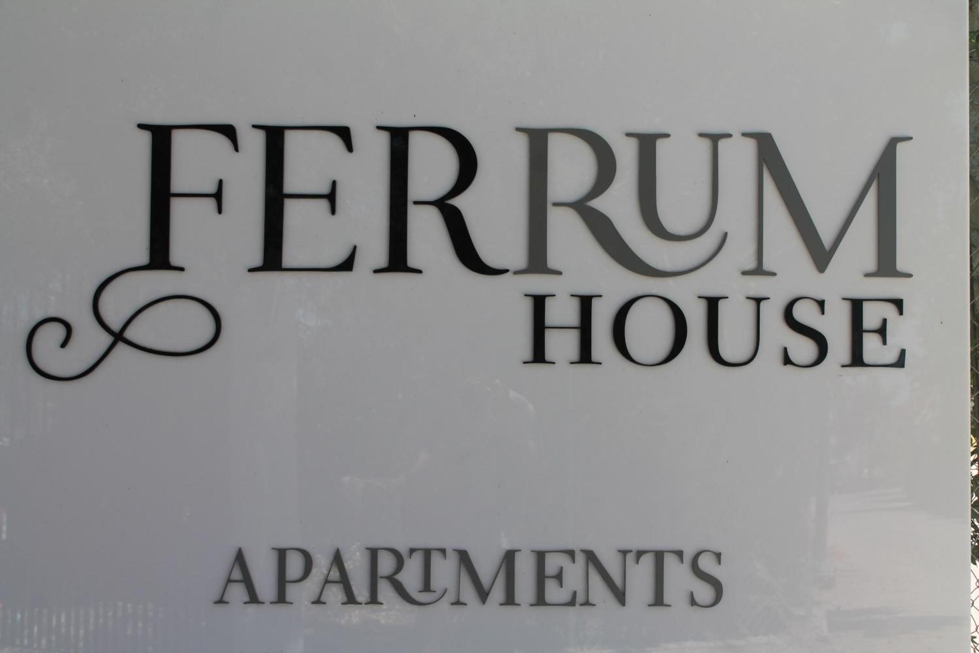 Ferrum House Hanioti Exteriör bild